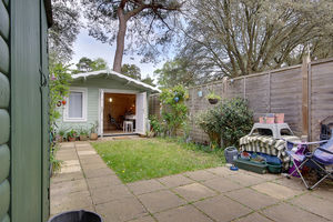 Rear External- click for photo gallery